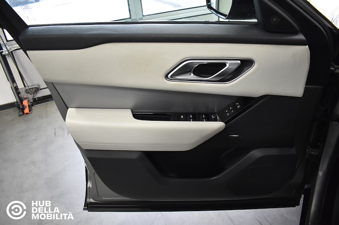 LAND ROVER Range Rover Velar 2.0D I4 240 CV R-Dynamic S